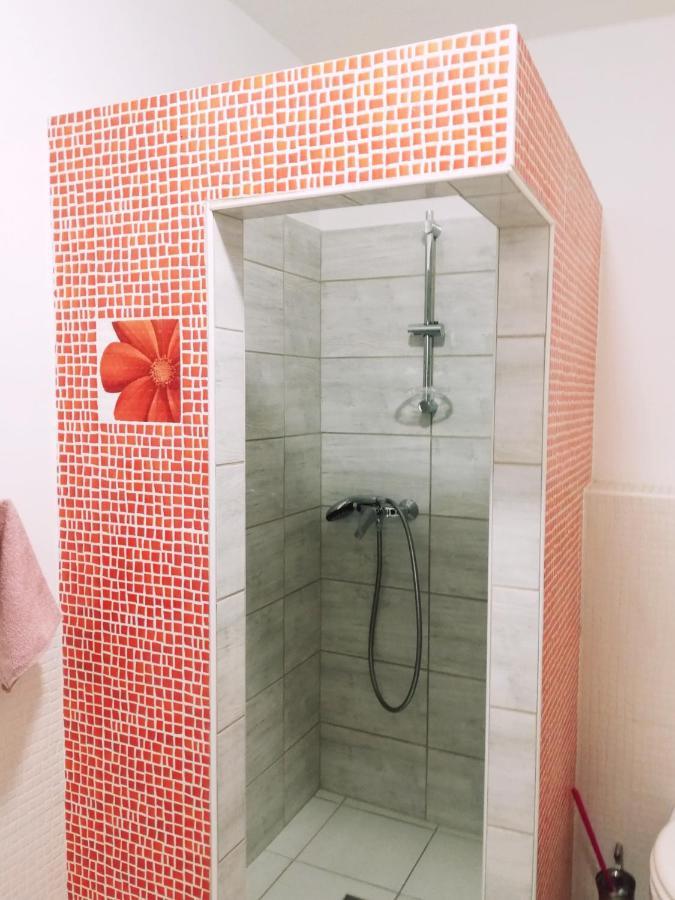 Happy Home Apartman 기에네스디아스 외부 사진