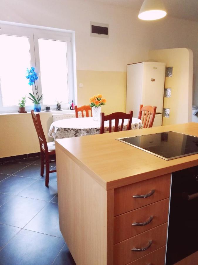 Happy Home Apartman 기에네스디아스 외부 사진